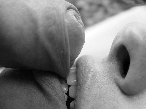 Como fazer sexo oral gostoso no marido